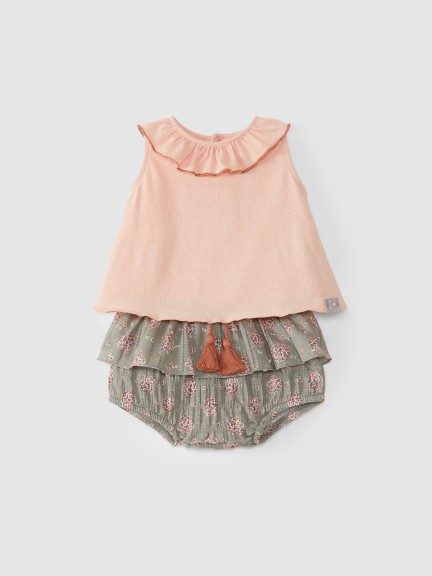 Conjunto de pantalón corto con estampado floral y top Conjunto de pantalón corto con estampado floral y top