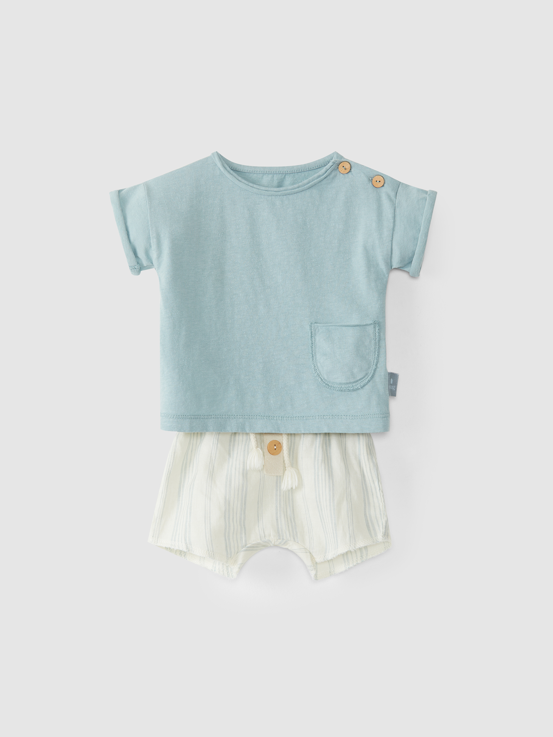 Kit t-shirt e calções riscas