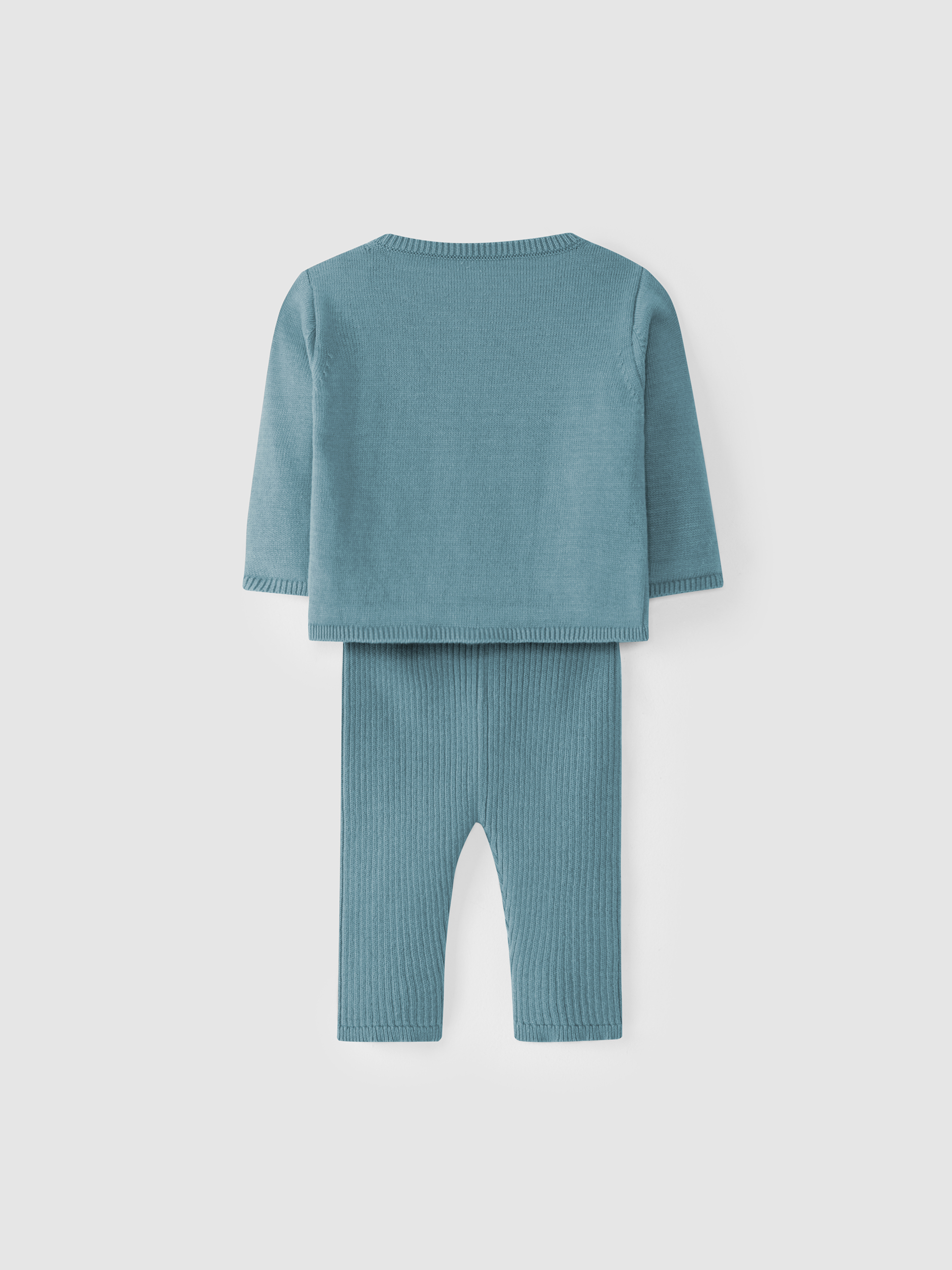 Kit camisola e calças tricotadas