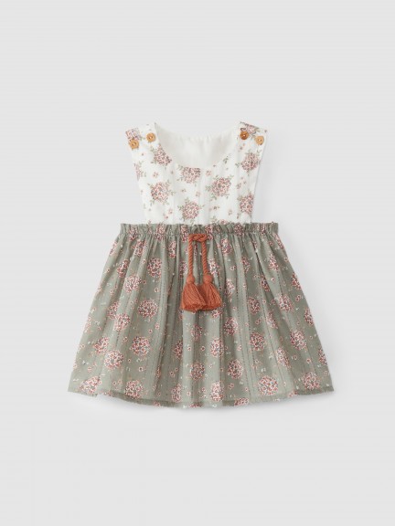 Robe en tissu plumetis