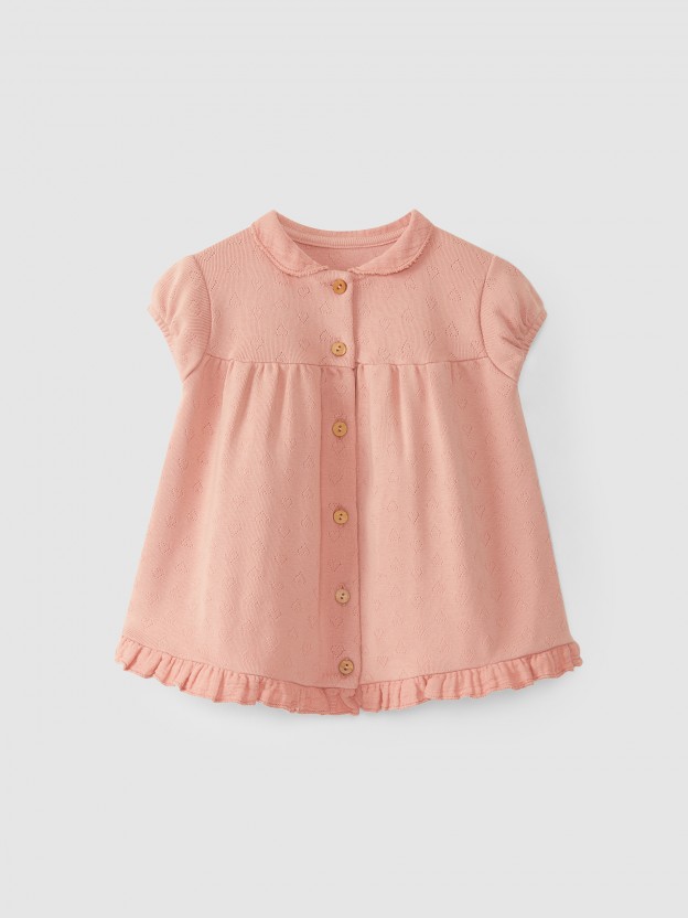 Vestido con motivos de  corazoncitos perforados