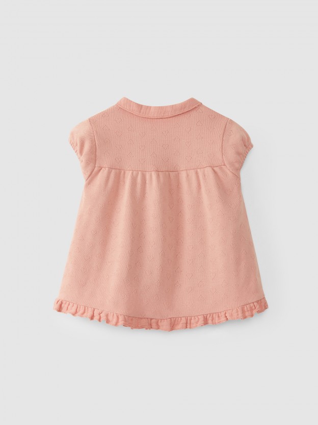 Vestido con motivos de  corazoncitos perforados
