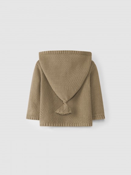 Gilet tricoté à capuche Gilet tricoté à capuche