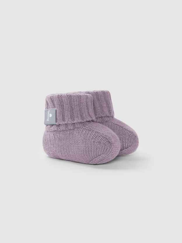 Knitted cashmere/merino booties
