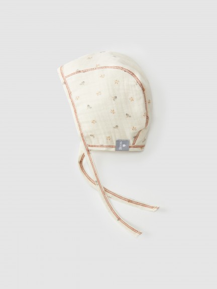 Muslin cap and collar/bib kit