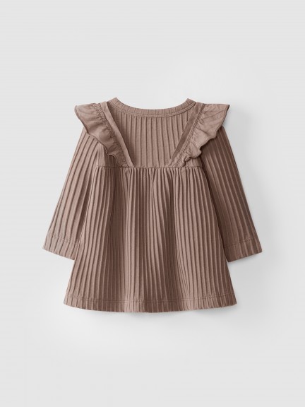 Robe maille cannelée avec tablier Robe maille cannelée avec tablier