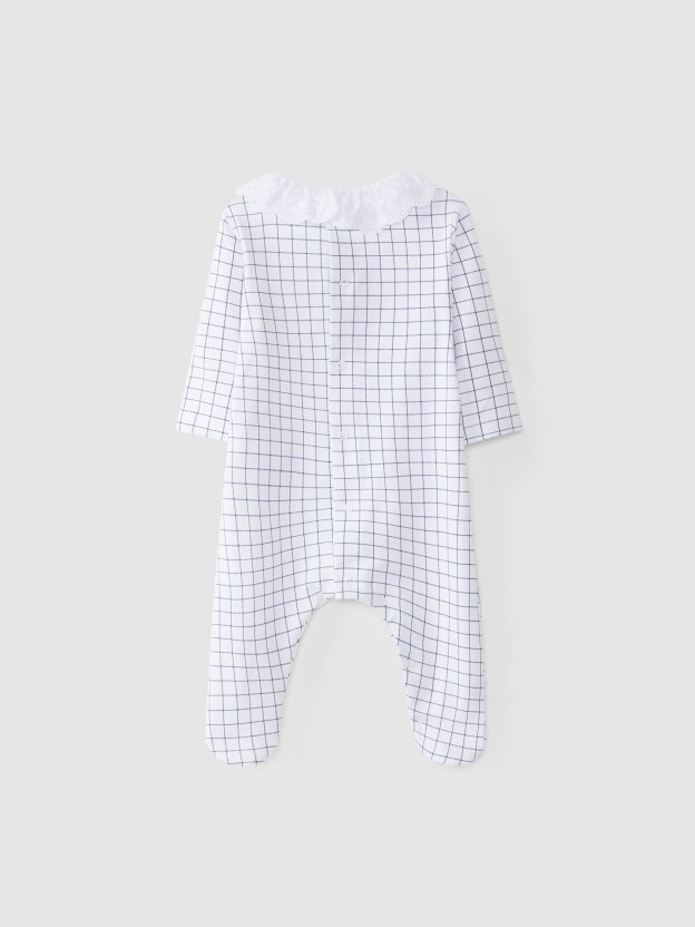 Pijama con cuello de volantes Pijama con cuello de volantes