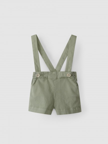 Pantalón corto de lona con tirantes Pantalón corto de lona con tirantes