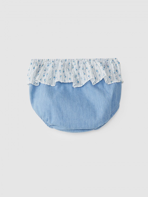 Shorts with ruffle Shorts with ruffle