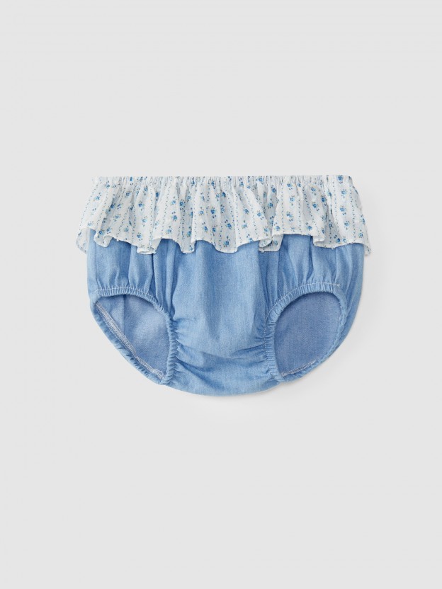 Shorts with ruffle Shorts with ruffle