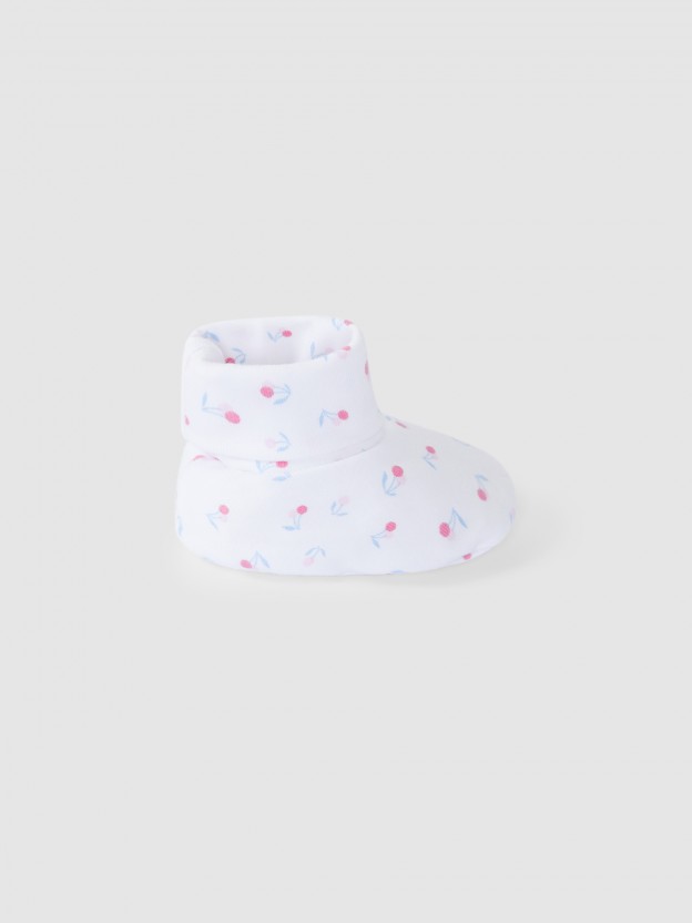 Patterned booties