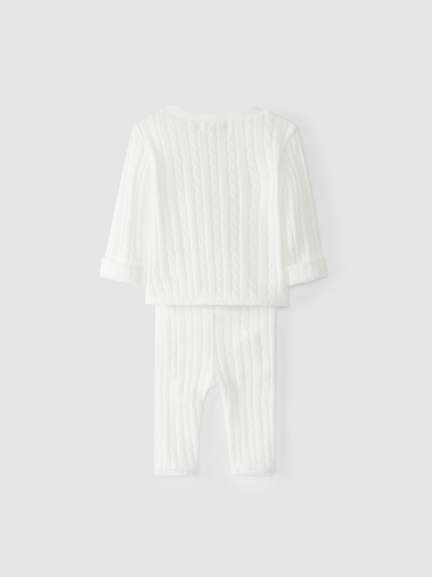 Two-piece set