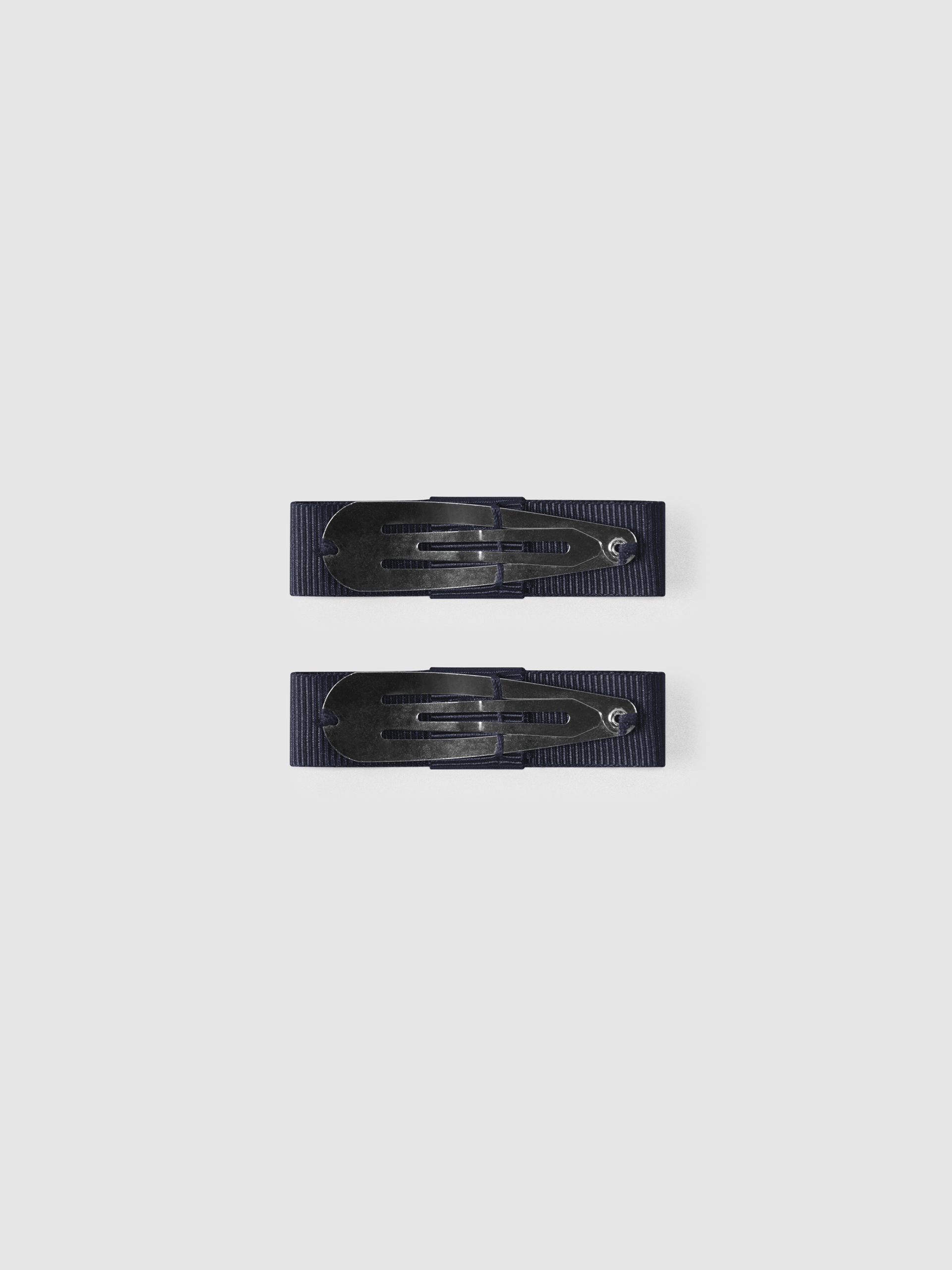 Two barrettes set