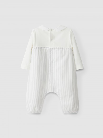 Jardineiras dois-em-um com smocks Jardineiras dois-em-um com smocks
