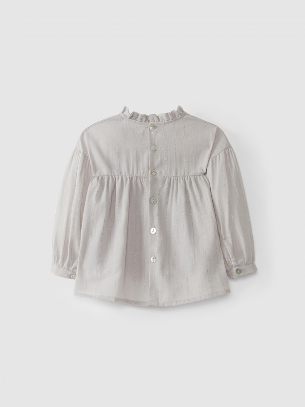 Blusa con detalle de volantes Blusa con detalle de volantes