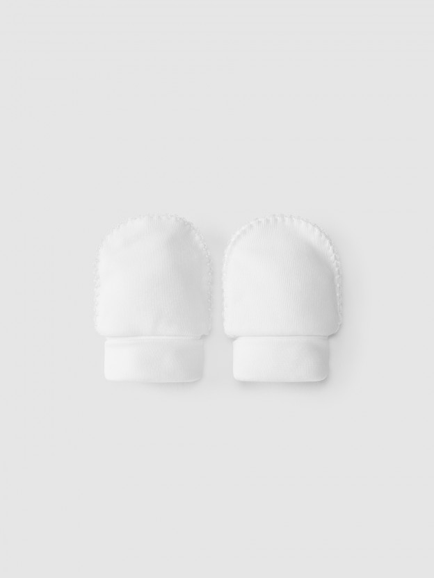 Cotton gloves with detail