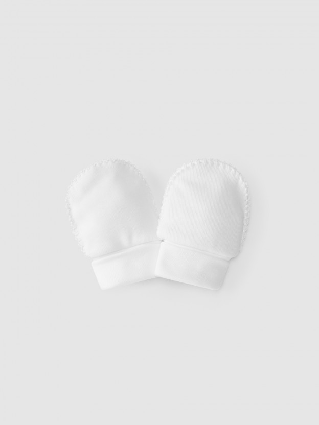 Cotton gloves with detail