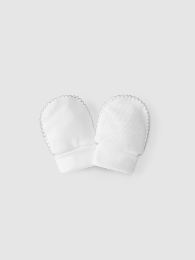 Cotton gloves with detail