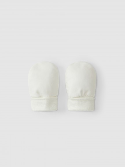 Gloves Gloves