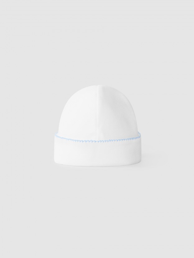 Gorro de algod�n con detalle de piquillo