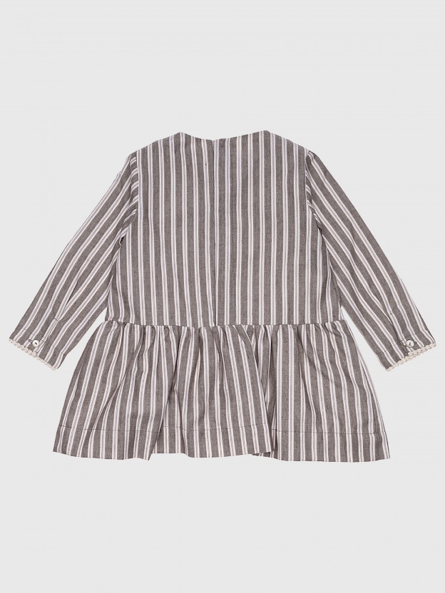 Vestido cintura descida com renda