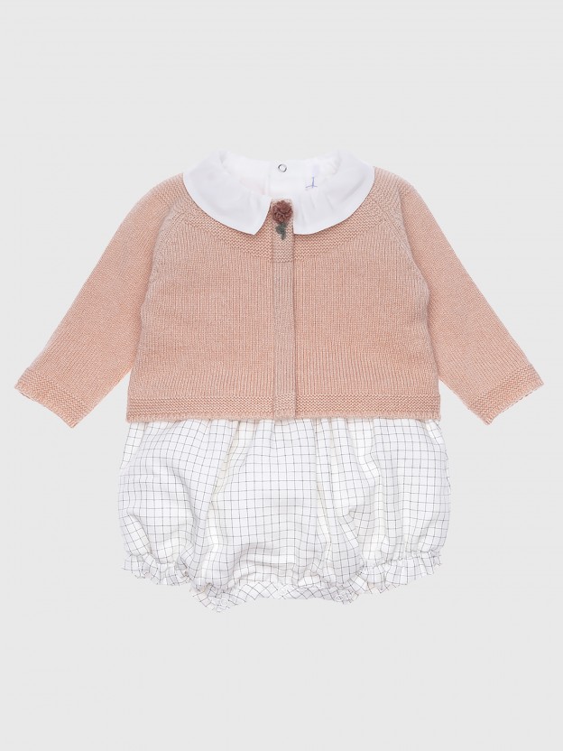 Conjunto fofo e camisola tricotada Conjunto fofo e camisola tricotada