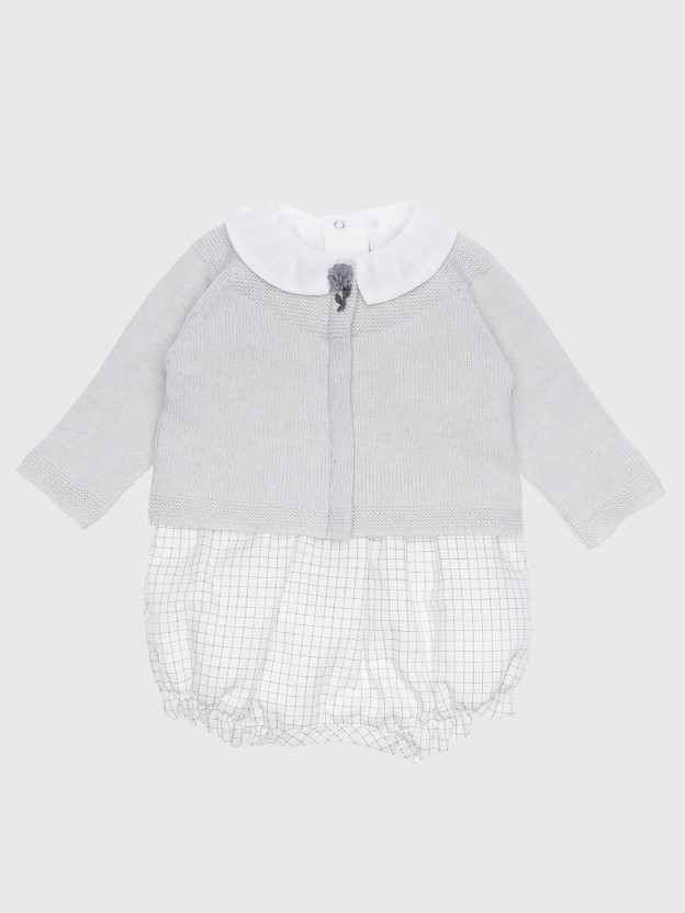 Conjunto fofo e camisola tricotada Conjunto fofo e camisola tricotada