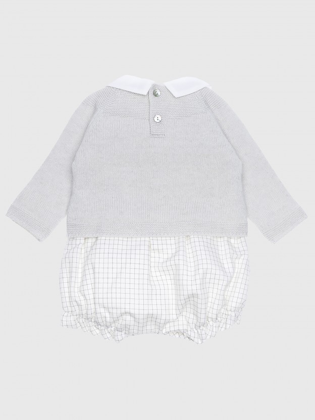 Conjunto fofo e camisola tricotada Conjunto fofo e camisola tricotada