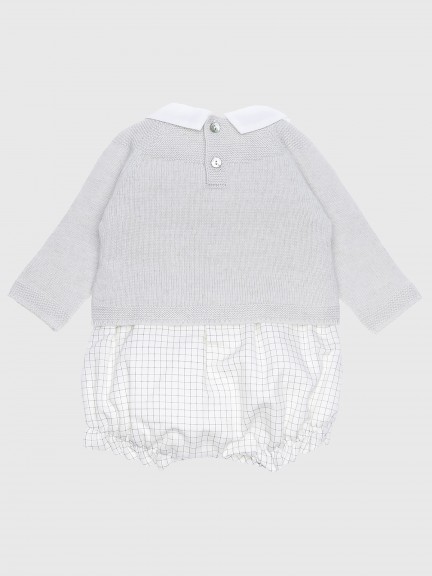 Conjunto fofo e camisola tricotada Conjunto fofo e camisola tricotada