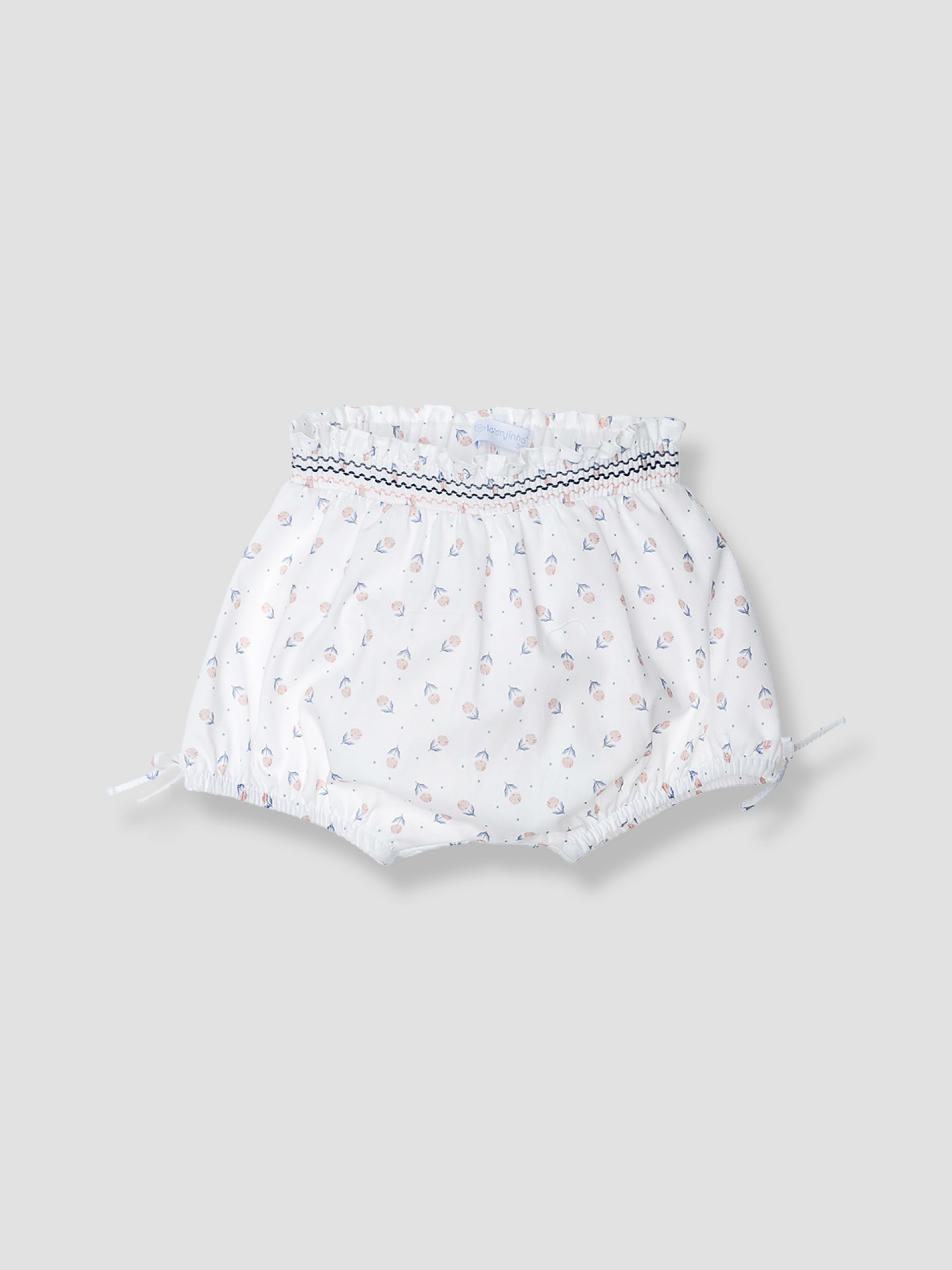 Peonies printed shorts