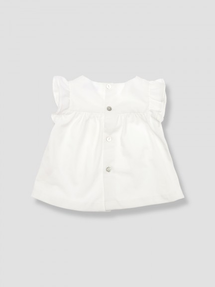 Embroidered chest blouse Embroidered chest blouse
