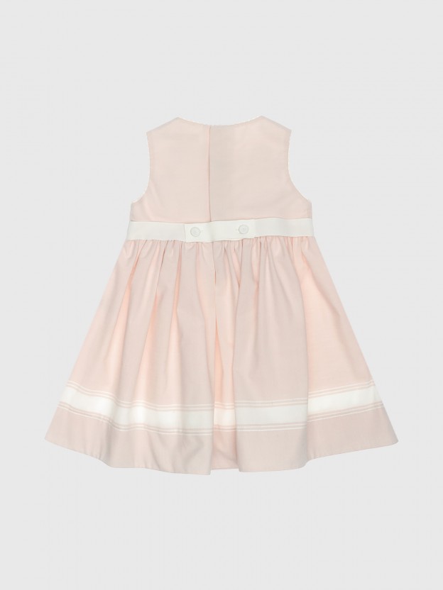 Vestido decote redondo