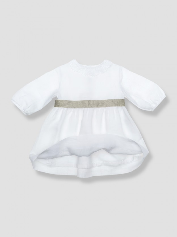 Linen dress with lace collar