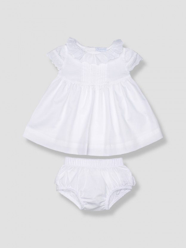 Vestido e tapa-fraldas  bordado ingl�s