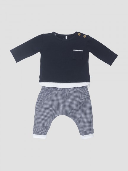 Conjunto cal�as e camisola com bolso