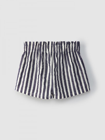 Seersucker effect striped shorts with belt Seersucker effect striped shorts with belt