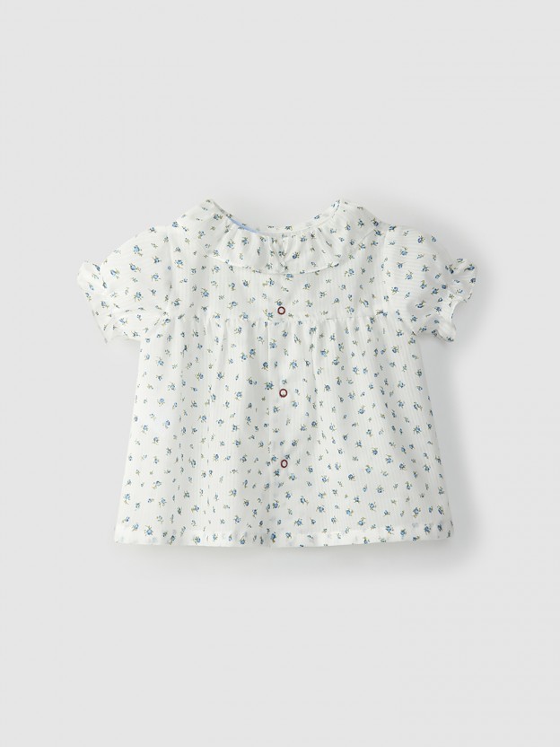 Blusa de algod�n con flores y cuello de volantes