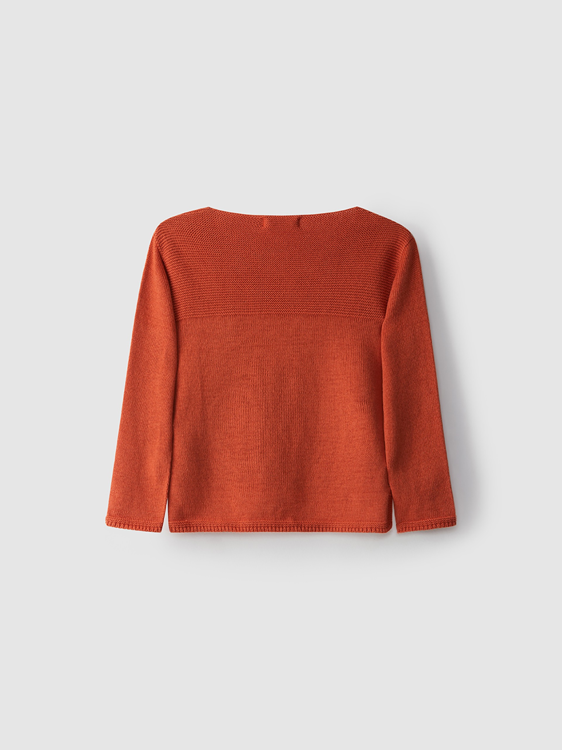Knitted pullover