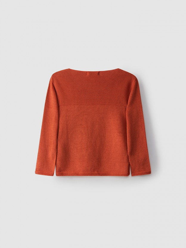 Knitted pullover