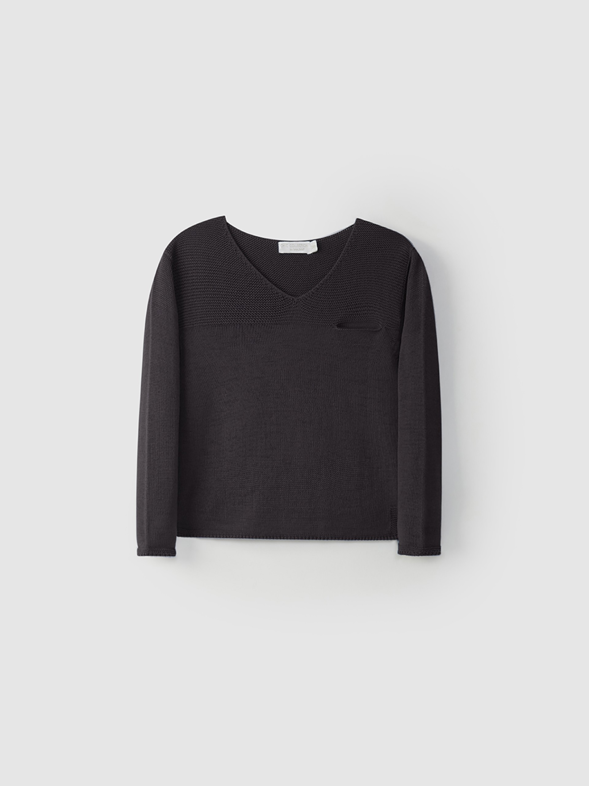 Knitted pullover