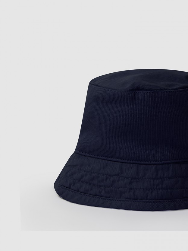 Soft cotton and ribbed jersey hat