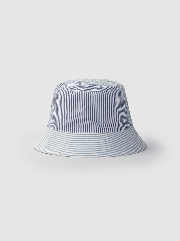 Hat, seersucker effect Hat, seersucker effect