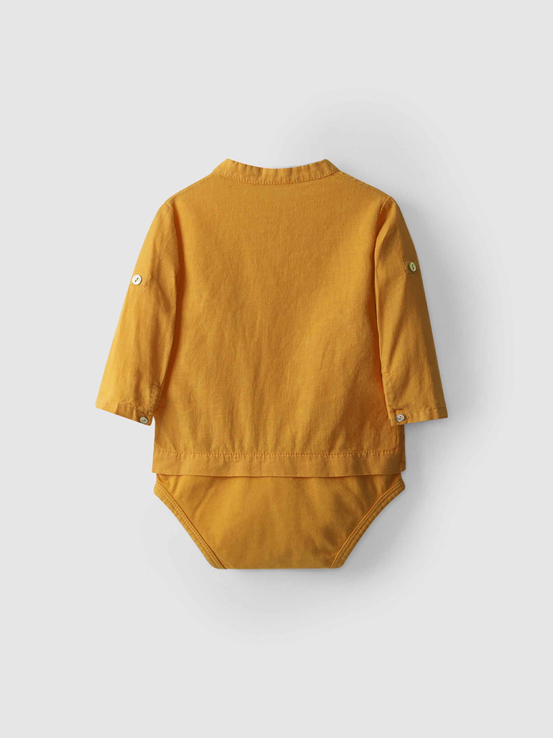 Linen body-shirt with mao collar
