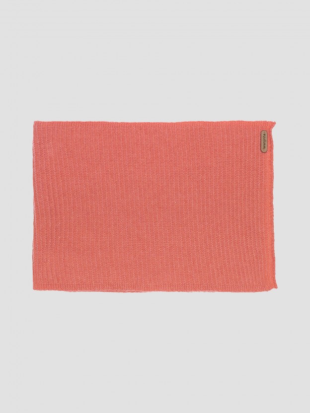 Cache-nez tricot� avec de la laine