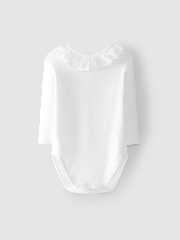 Body con cuello bordado Body con cuello bordado