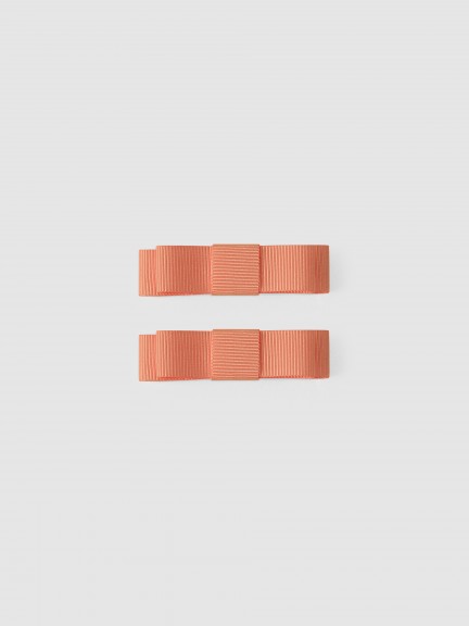 Two barrettes set