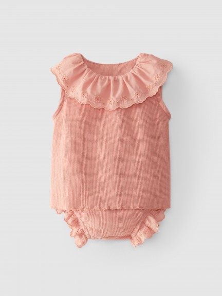 Kit blusa e cal��es com folho bordado