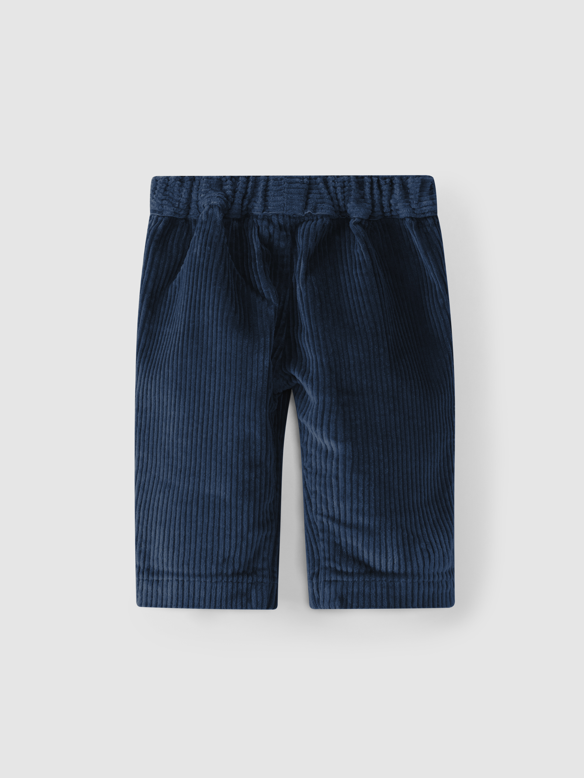 Corduroy pants with pockets