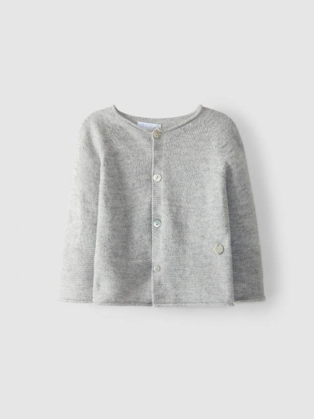 Knitted cardigan round neckline Knitted cardigan round neckline