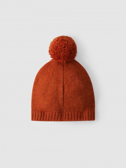 Gorro de punto con pompón Gorro de punto con pompón